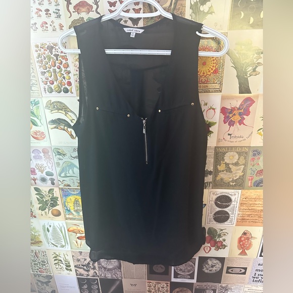 Naked Zebra, size Large. Cute Zipper design - Picture 1 of 6